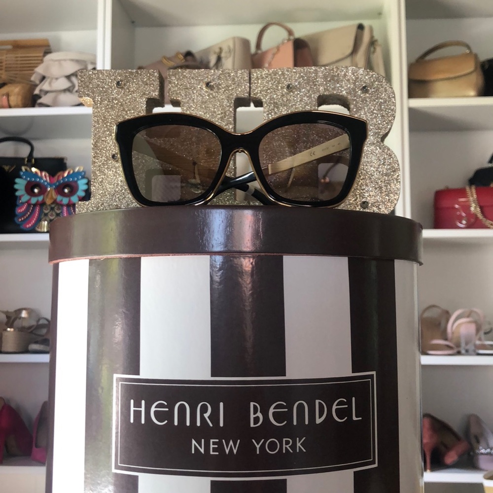 Henri Bendel Gemma Butterfly 🦋Sunníes No tags rarely used.